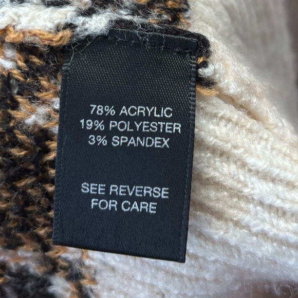 BKE oversized Off-Shoulder Cream and Brown Sweater - Picture 6 of 6